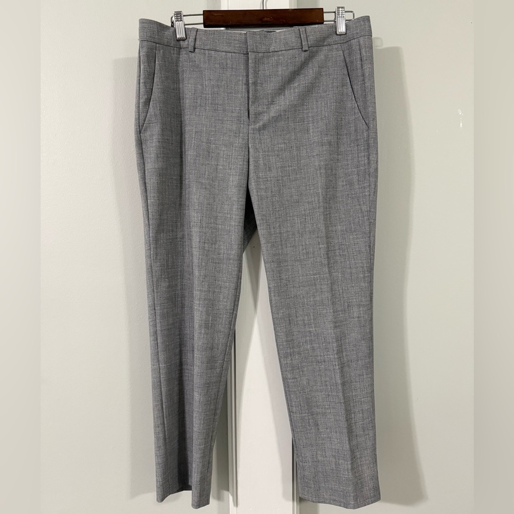 Women's Classic Gray Cropped Pants
